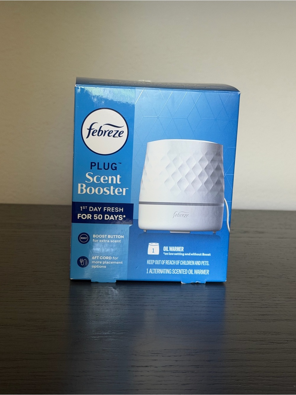 Febreze White Plug Scent Booster Oil Warmer